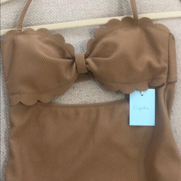 Tan swimsuit - Picture 5 of 5